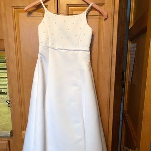 Girl flower/first communion dress with train